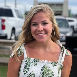 Meet your Posher, Brooke